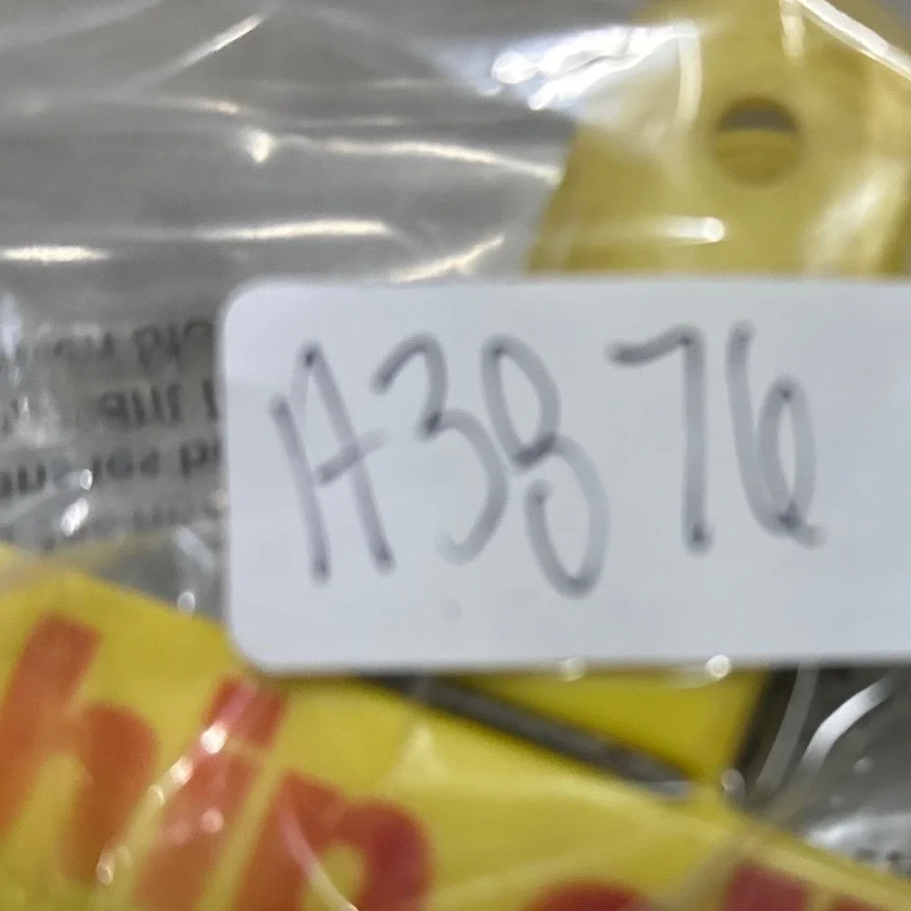 Vintage Chip Clip Bag Sealer Yellow Red Logo Kitchen Accessory 6 Inch